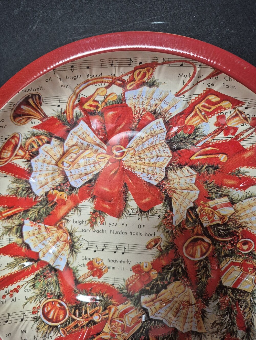 Festive Red Christmas Wreath Party Platter - Holiday Serving Tray
